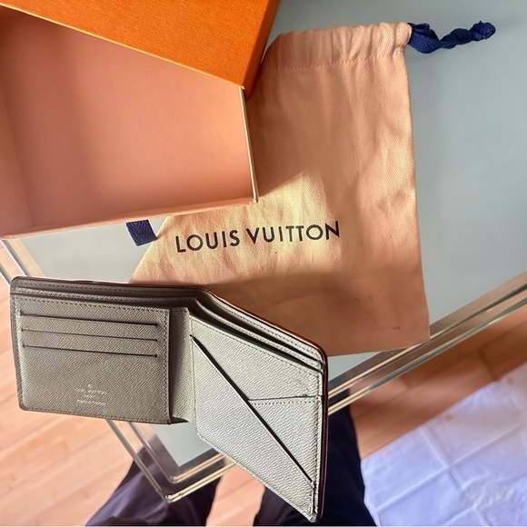 100% Authentic Louis Vuitton Rare Rare Wallet - Picture 6 of 7